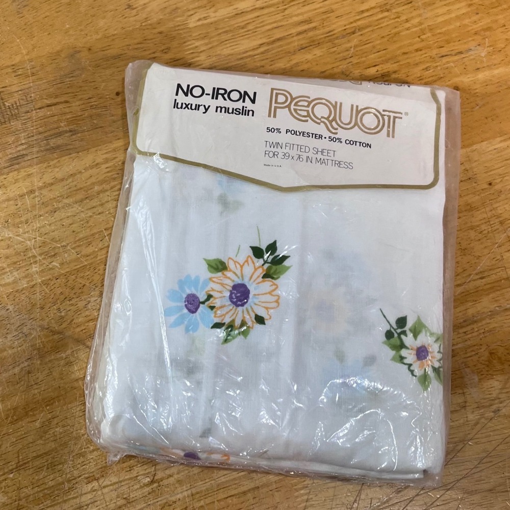 Vtg Pequot Maytime Twin Fitted Sheet Floral Daisy No Iron Muslin Blue Yellow NOS